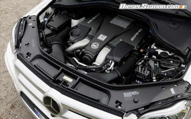 Mercedes GL63 AMG 2013 Widescreen Picture #7 Mercedes GL63 AMG 2013 Widescreen Picture #7