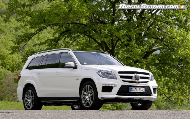 Mercedes GL63 AMG 2013 Widescreen Picture #32 Mercedes GL63 AMG 2013 Widescreen Picture #32