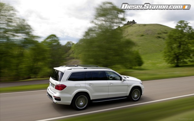 Mercedes GL63 AMG 2013 Widescreen Picture #5 Mercedes GL63 AMG 2013 Widescreen Picture #5