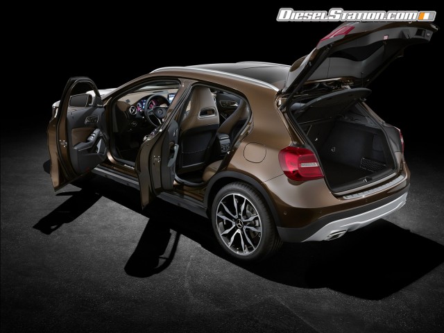 Mercedes GLA Class 2015 Picture #14 Mercedes GLA Class 2015 Picture #14