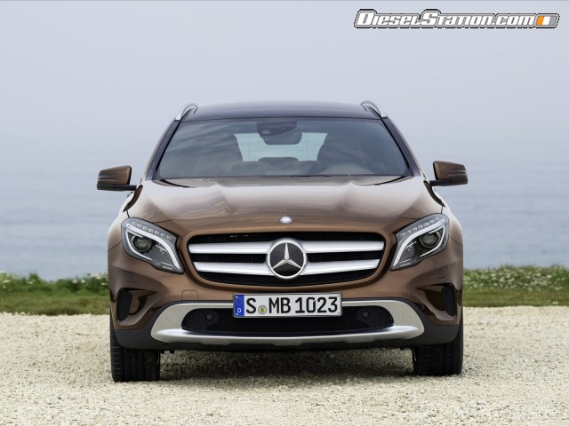 Mercedes GLA Class 2015 Picture #5 Mercedes GLA Class 2015 Picture #5