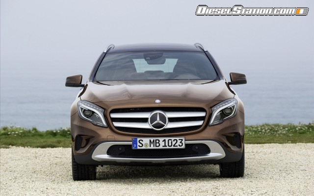 Mercedes GLA Class 2015 Widescreen Picture #3 Mercedes GLA Class 2015 Widescreen Picture #3