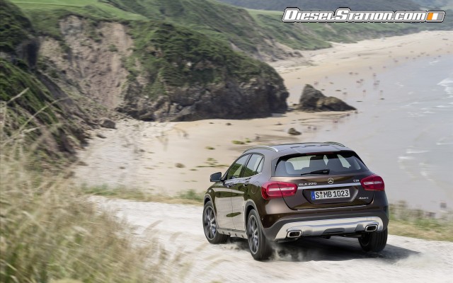 Mercedes GLA Class 2015 Widescreen Picture #19 Mercedes GLA Class 2015 Widescreen Picture #19
