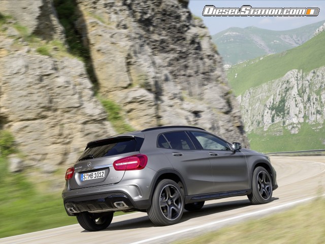 Mercedes GLA250 2015 Picture #3 Mercedes GLA250 2015 Picture #3