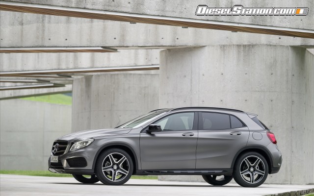 Mercedes GLA250 2015 Widescreen Picture #17 Mercedes GLA250 2015 Widescreen Picture #17