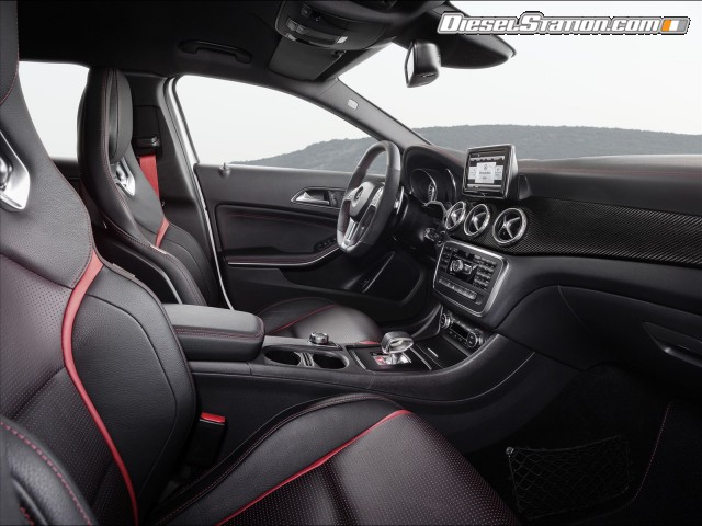 Mercedes GLA45 AMG 2014 Picture #9 Mercedes GLA45 AMG 2014 Picture #9
