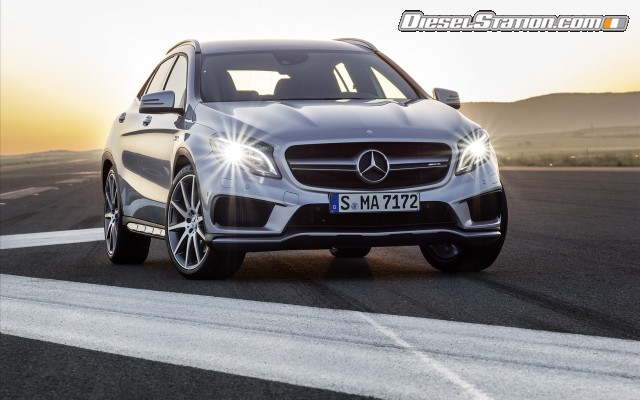 Mercedes GLA45 AMG 2014 Widescreen Picture #3 Mercedes GLA45 AMG 2014 Widescreen Picture #3