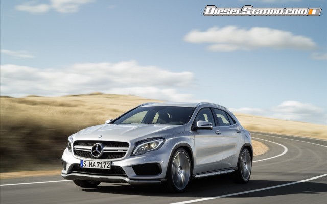 Mercedes GLA45 AMG 2014 Widescreen Picture #5 Mercedes GLA45 AMG 2014 Widescreen Picture #5