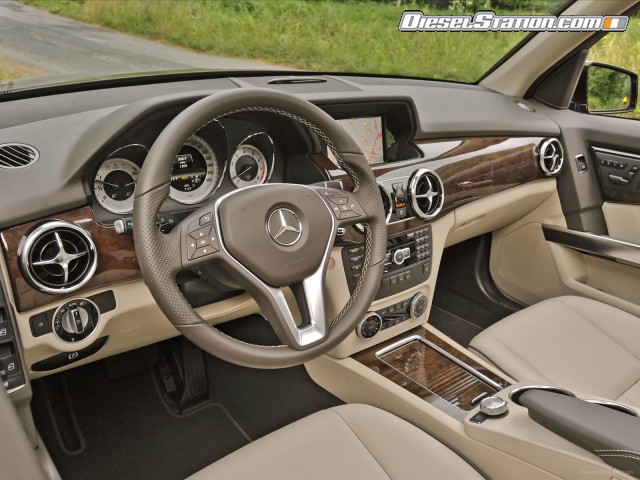 Mercedes GLK350 4MATIC 2013 Picture #26 Mercedes GLK350 4MATIC 2013 Picture #26