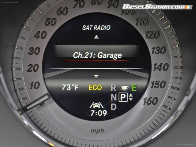 Mercedes GLK350 4MATIC 2013 Picture #25 Mercedes GLK350 4MATIC 2013 Picture #25