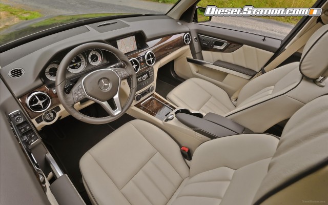 Mercedes GLK350 4MATIC 2013 Widescreen Picture #30 Mercedes GLK350 4MATIC 2013 Widescreen Picture #30