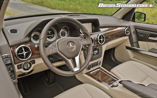 Mercedes GLK350 4MATIC 2013 Widescreen Picture #32 Mercedes GLK350 4MATIC 2013 Widescreen Picture #32
