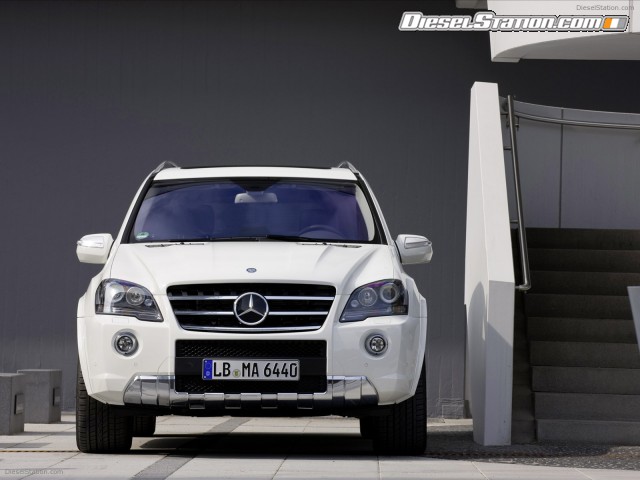 Mercedes ML 63 AMG 2011 Picture #0 Mercedes ML 63 AMG 2011 Picture #0