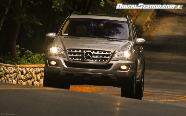 Mercedes ML320 BLUETEC 2009 Widescreen Picture #3 Mercedes ML320 BLUETEC 2009 Widescreen Picture #3