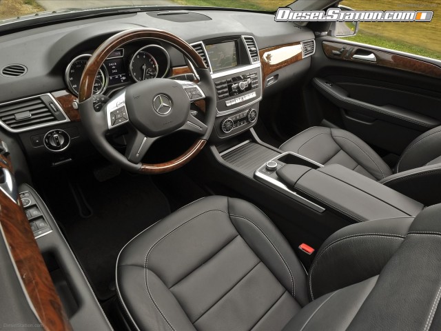 Mercedes ML350 4MATIC 2012 Picture #8 Mercedes ML350 4MATIC 2012 Picture #8