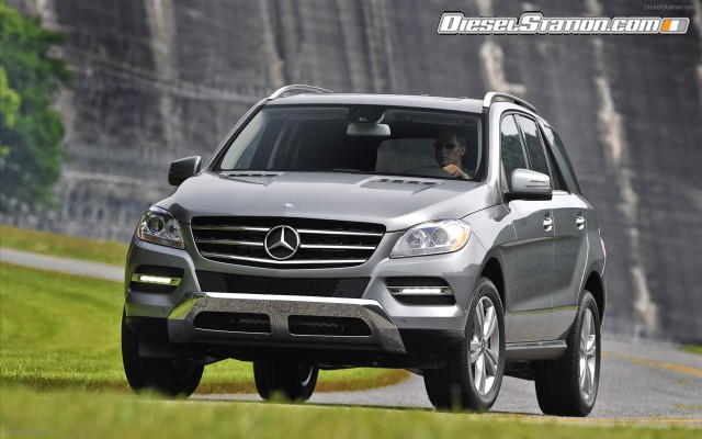 Mercedes ML350 4MATIC 2012 Widescreen Picture #38 Mercedes ML350 4MATIC 2012 Widescreen Picture #38