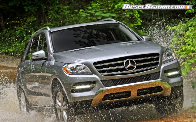 Mercedes ML350 4MATIC 2012 Widescreen Picture #34 Mercedes ML350 4MATIC 2012 Widescreen Picture #34
