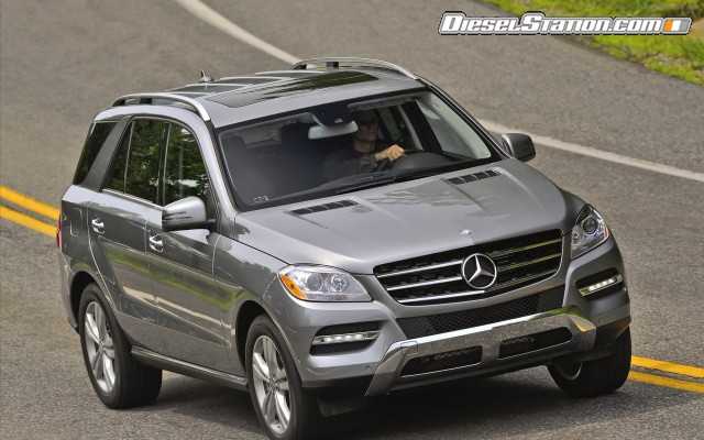 Mercedes ML350 4MATIC 2012 Widescreen Picture #1 Mercedes ML350 4MATIC 2012 Widescreen Picture #1