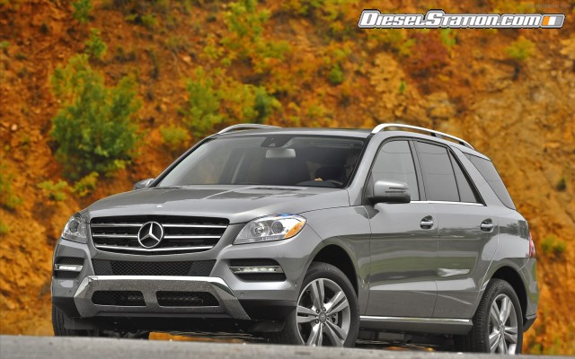 Mercedes ML350 4MATIC 2012 Widescreen Picture #11 Mercedes ML350 4MATIC 2012 Widescreen Picture #11