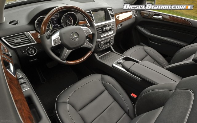 Mercedes ML350 4MATIC 2012 Widescreen Picture #60 Mercedes ML350 4MATIC 2012 Widescreen Picture #60