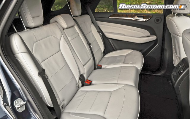 Mercedes ML350 4MATIC 2012 Widescreen Picture #52 Mercedes ML350 4MATIC 2012 Widescreen Picture #52