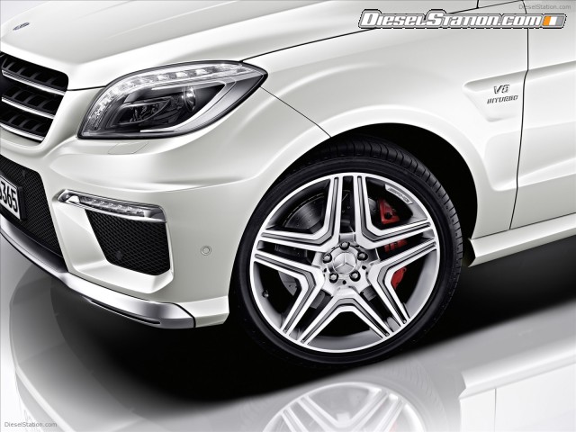 Mercedes ML63 AMG 2012 Picture #18 Mercedes ML63 AMG 2012 Picture #18