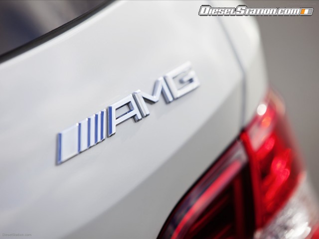 Mercedes ML63 AMG 2012 Picture #3 Mercedes ML63 AMG 2012 Picture #3