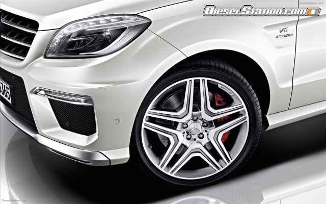 Mercedes ML63 AMG 2012 Widescreen Picture #29 Mercedes ML63 AMG 2012 Widescreen Picture #29