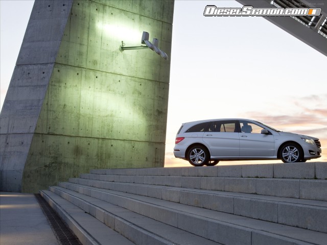 Mercedes R Class 2011 Picture #24 Mercedes R Class 2011 Picture #24