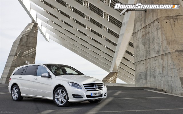 Mercedes R Class 2011 Widescreen Picture #21 Mercedes R Class 2011 Widescreen Picture #21