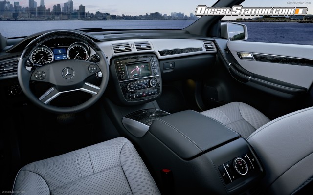 Mercedes R Class 2011 Widescreen Picture #12 Mercedes R Class 2011 Widescreen Picture #12