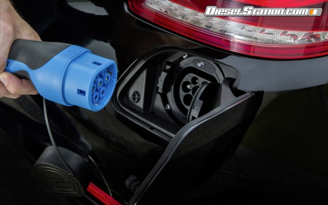 Mercedes S500 Plug In Hybrid 2015 Widescreen Picture #12 Mercedes S500 Plug In Hybrid 2015 Widescreen Picture #12