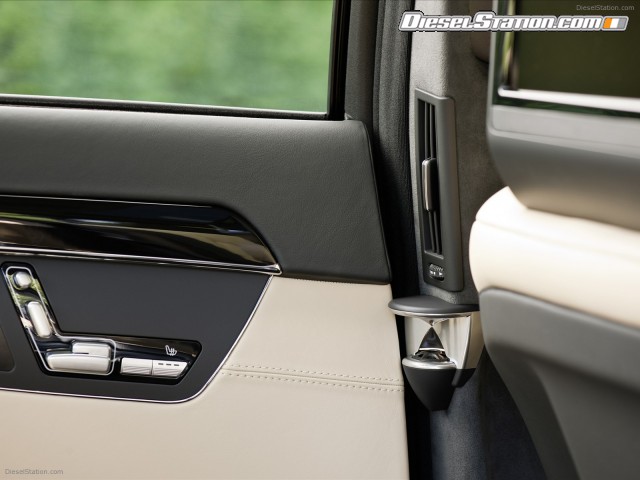 Mercedes S63 AMG 2011 Picture #19 Mercedes S63 AMG 2011 Picture #19