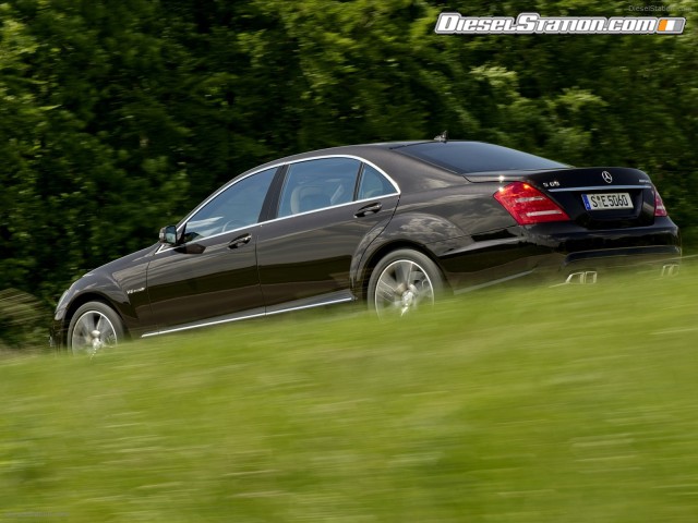 Mercedes S63 AMG 2011 Picture #40 Mercedes S63 AMG 2011 Picture #40