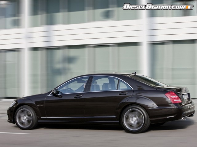 Mercedes S63 AMG 2011 Picture #33 Mercedes S63 AMG 2011 Picture #33