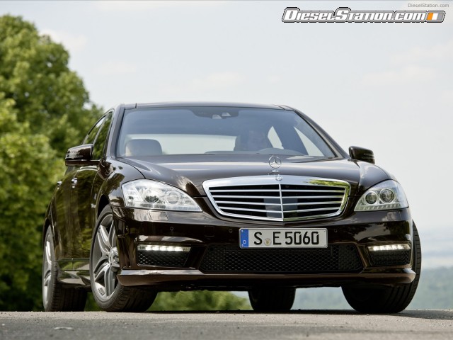 Mercedes S63 AMG 2011 Picture #5 Mercedes S63 AMG 2011 Picture #5