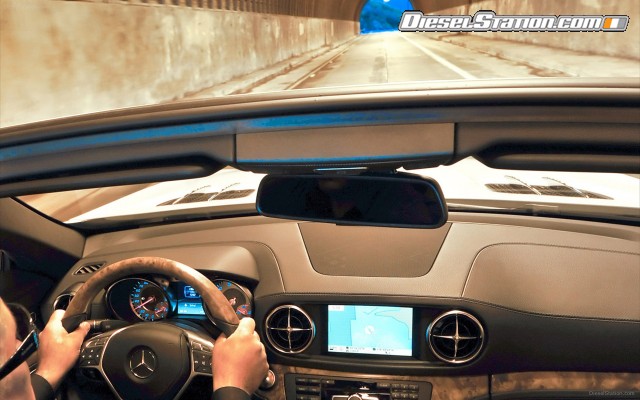Mercedes SL550 2013 Widescreen Picture #35 Mercedes SL550 2013 Widescreen Picture #35