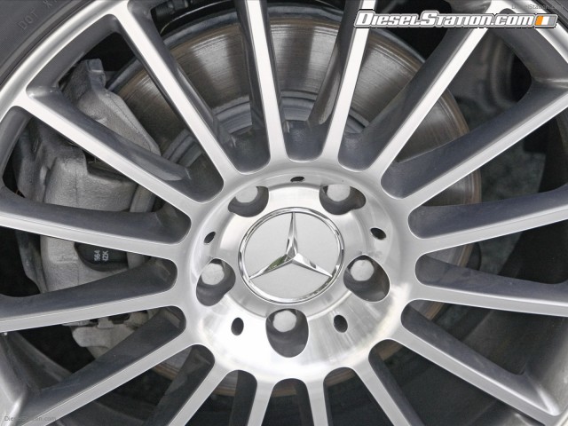 Mercedes SLK300 Diamond White Edition Picture #37 Mercedes SLK300 Diamond White Edition Picture #37