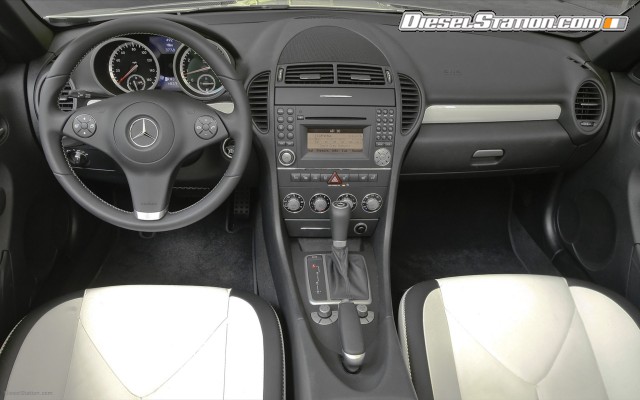 Mercedes SLK300 Diamond White Edition Widescreen Picture #34 Mercedes SLK300 Diamond White Edition Widescreen Picture #34