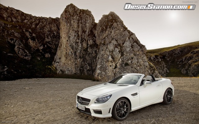 Mercedes SLK55 AMG 2012 Widescreen Picture #18 Mercedes SLK55 AMG 2012 Widescreen Picture #18