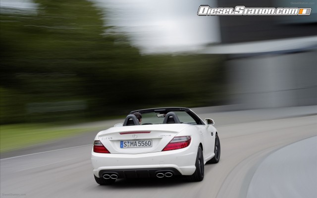 Mercedes SLK55 AMG 2012 Widescreen Picture #4 Mercedes SLK55 AMG 2012 Widescreen Picture #4