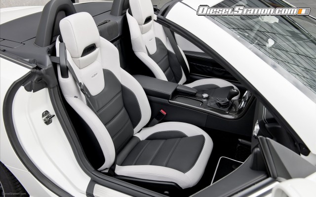 Mercedes SLK55 AMG 2012 Widescreen Picture #17 Mercedes SLK55 AMG 2012 Widescreen Picture #17