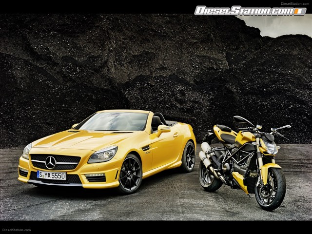 Mercedes SLK55 AMG Ducati Streetfighter 848 Picture #0 Mercedes SLK55 AMG Ducati Streetfighter 848 Picture #0