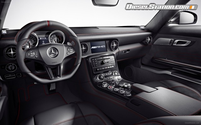 Mercedes SLS AMG GT 2013 Widescreen Picture #7 Mercedes SLS AMG GT 2013 Widescreen Picture #7