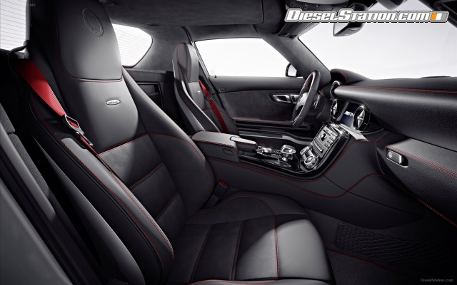 Mercedes SLS AMG GT 2013 Widescreen Picture #3 Mercedes SLS AMG GT 2013 Widescreen Picture #3