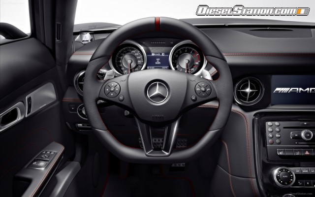 Mercedes SLS AMG GT 2013 Widescreen Picture #8 Mercedes SLS AMG GT 2013 Widescreen Picture #8