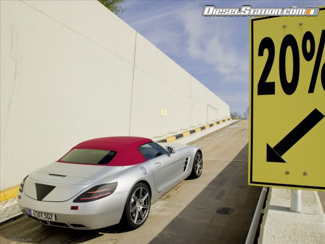 Mercedes SLS AMG Roadster 2011 Picture #4 Mercedes SLS AMG Roadster 2011 Picture #4