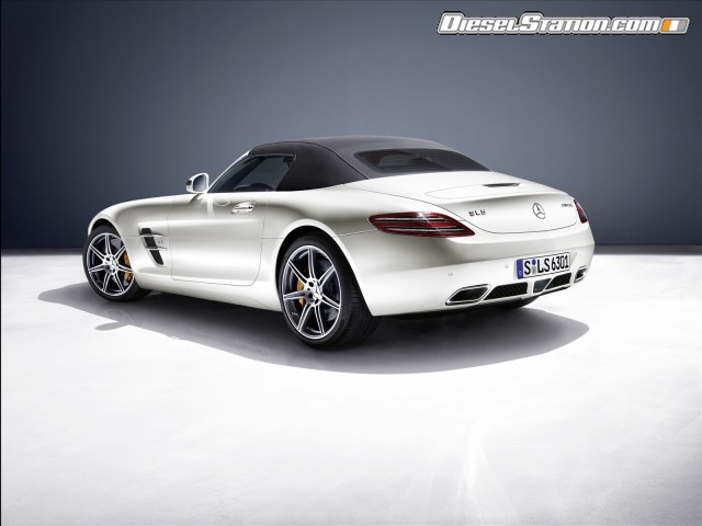 Mercedes SLS AMG Roadster 2011 Picture #32 Mercedes SLS AMG Roadster 2011 Picture #32