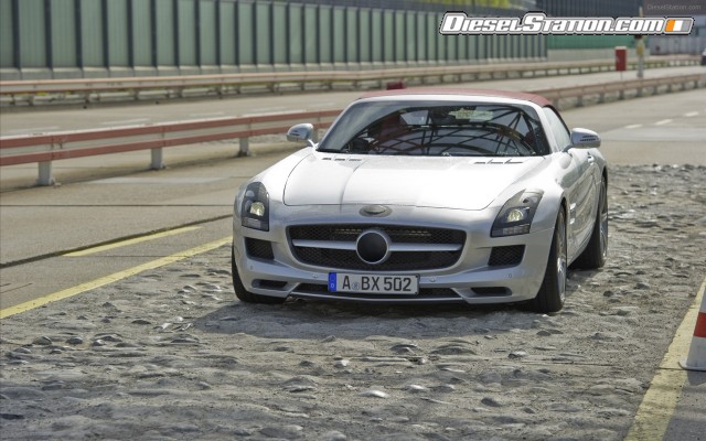 Mercedes SLS AMG Roadster 2011 Widescreen Picture #15 Mercedes SLS AMG Roadster 2011 Widescreen Picture #15