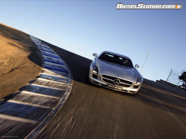 Mercedes SLS Amg 2011 Picture #8 Mercedes SLS Amg 2011 Picture #8